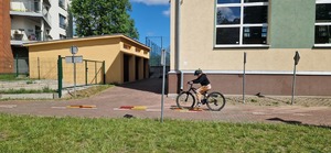 na zdjęciach widoczni sa uczestnicy Turnieju