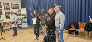 na zdjęciach widoczni sa uczestnicy turnieju